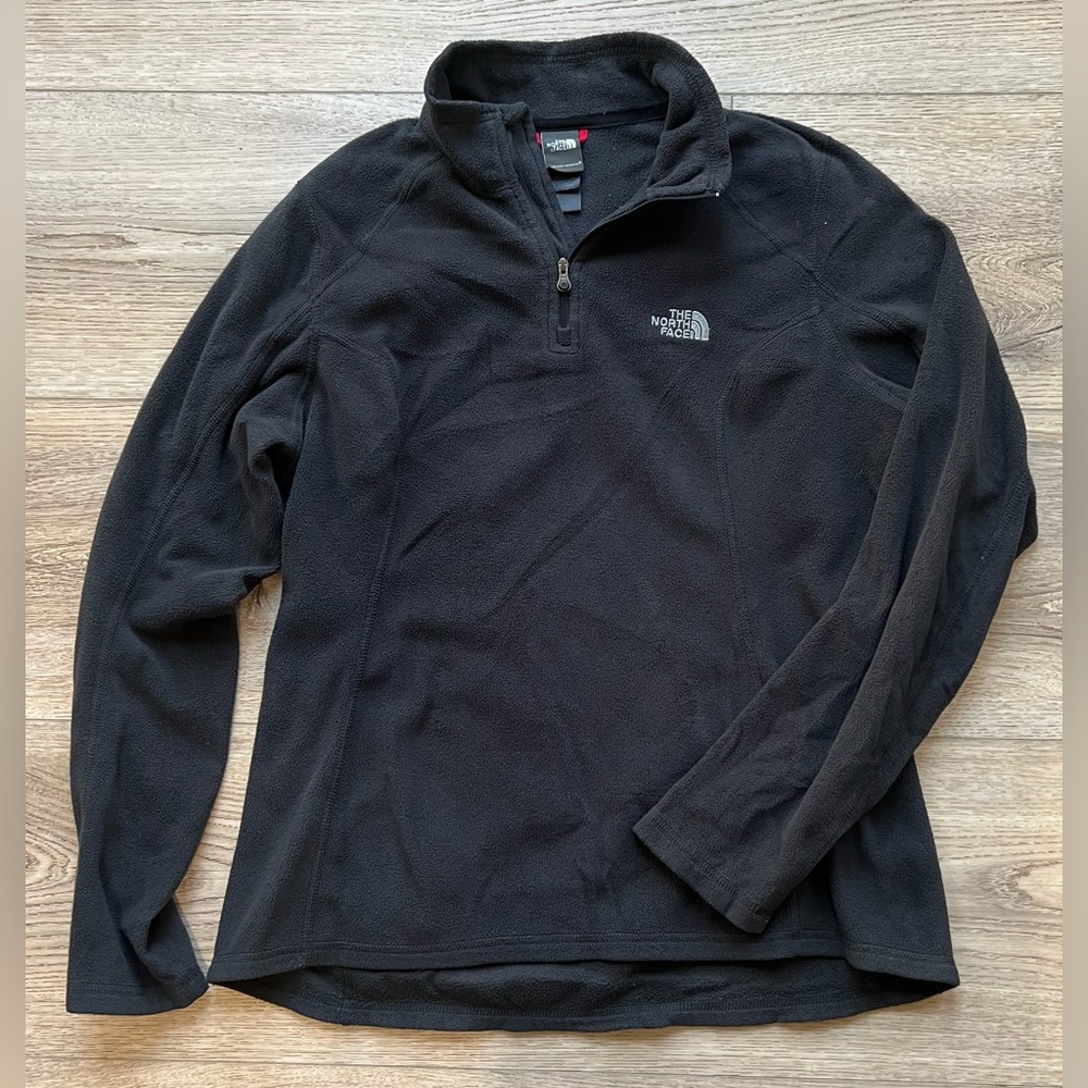 Women’s North Face Pullover